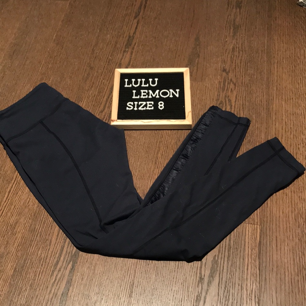 Lululemon Leggings side pockets